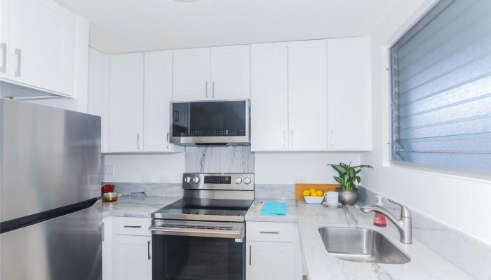 Kamaaina Hale condo # 204, Honolulu, Hawaii - photo 1 of 16