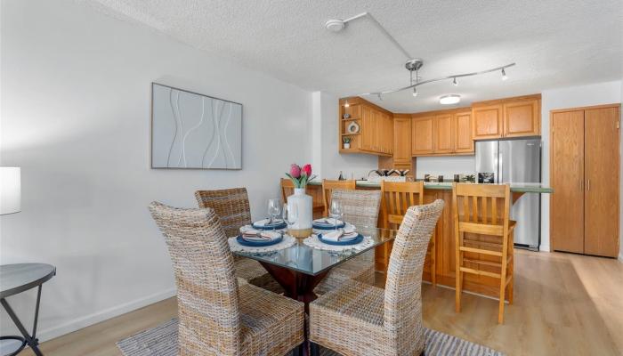 Regency Park condo # 521, Honolulu, Hawaii - photo 1 of 1