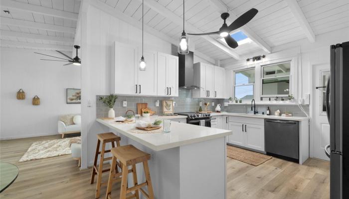 3175  Poelua Place Manoa Area, Honolulu home - photo 1 of 24