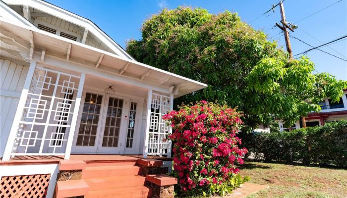 3340  Mooheau Ave Kapahulu, Diamond Head home - photo 1 of 1