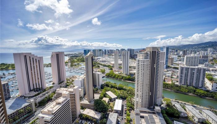 Windsor The condo # 4202, Honolulu, Hawaii - photo 1 of 1