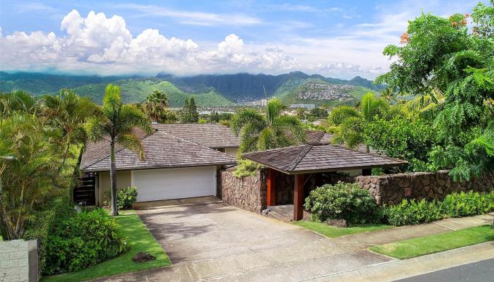 348  Poipu Drive Triangle, Hawaii Kai home - photo 1 of 1