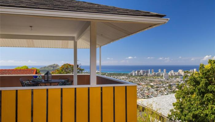 3670  Kawelolani Place Maunalani Heights, Diamond Head home - photo 1 of 1