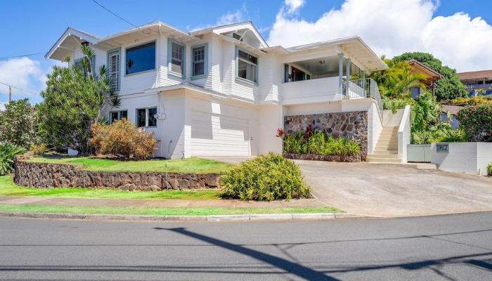 3746  Pukalani Place Wilhelmina, Diamond Head home - photo 1 of 1