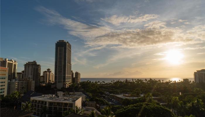 The Ritz-Carlton Residences condo # 1007, Honolulu, Hawaii - photo 1 of 17