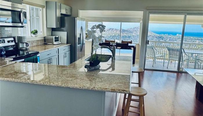 3901  Maunahilu Place Wilhelmina, Diamond Head home - photo 1 of 22