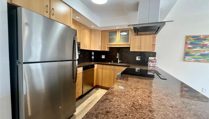 Villa On Eaton Square condo # 1215, Honolulu, Hawaii - photo 1 of 21