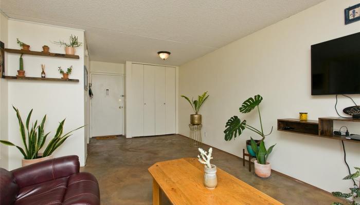 Villa On Eaton Square condo # 3212, Honolulu, Hawaii - photo 1 of 1