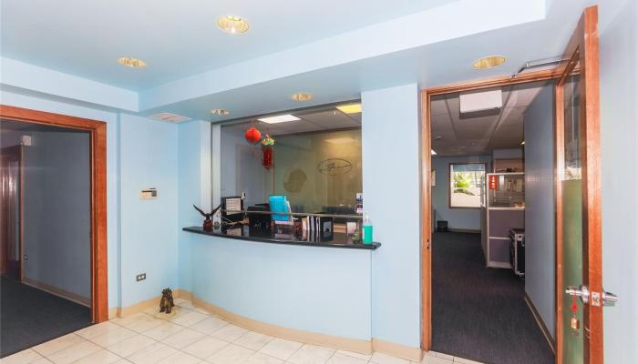 400 Hobron Ln Honolulu Oahu commercial real estate photo1 of 25