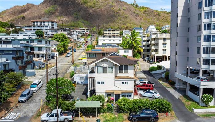 404 Magellan Ave Honolulu - Multi-family - photo 1 of 23