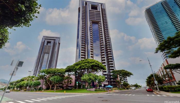 One Waterfront Tower condo # Makai/3001, Honolulu, Hawaii - photo 1 of 1