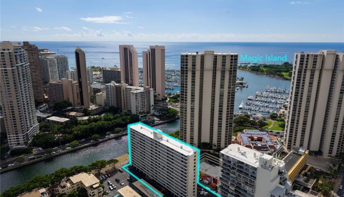 Atkinson Towers Inc condo # 1202, Honolulu, Hawaii - photo 1 of 19