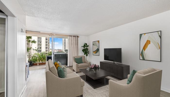 Atkinson Towers Inc condo # 603, Honolulu, Hawaii - photo 1 of 1