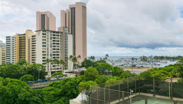Atkinson Towers Inc condo # 706, Honolulu, Hawaii - photo 1 of 24