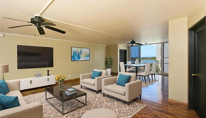 Atkinson Towers Inc condo # 806, Honolulu, Hawaii - photo 1 of 1