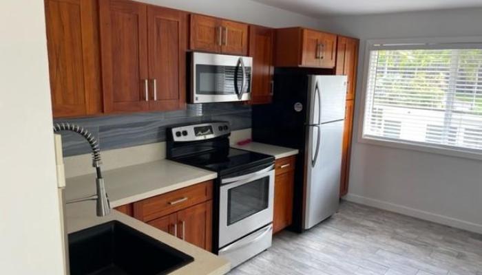 42-135 Old Kalanianaole Rd Kailua - Rental - photo 1 of 9