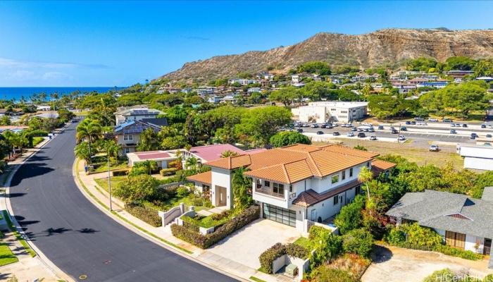 4218  Kaimanahila Street Diamond Head, Diamond Head home - photo 1 of 25