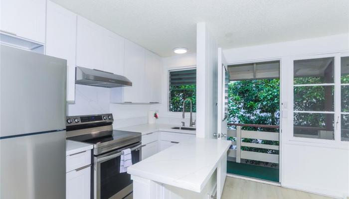 423 Kaiolu Street Honolulu - Rental - photo 1 of 1