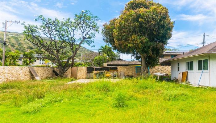 423  Portlock Road Portlock, Hawaii Kai home - photo 1 of 15