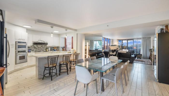 One Waterfront Tower condo # 501, Honolulu, Hawaii - photo 1 of 25