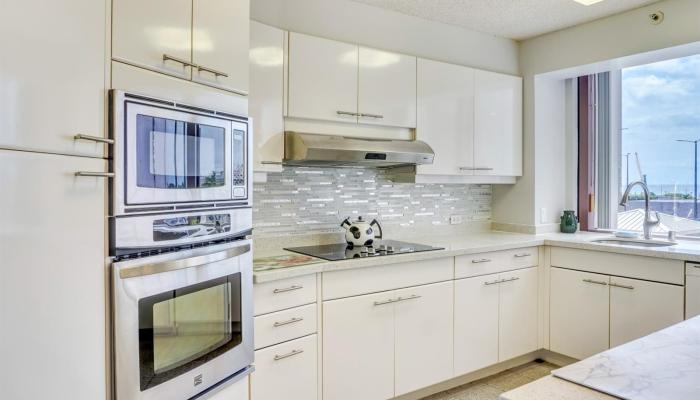 425 South Street Honolulu - Rental - photo 1 of 1