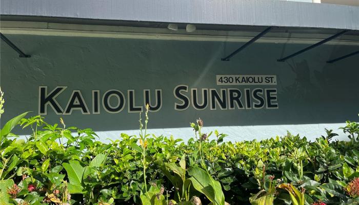 430 Kaiolu St Honolulu - Rental - photo 1 of 21