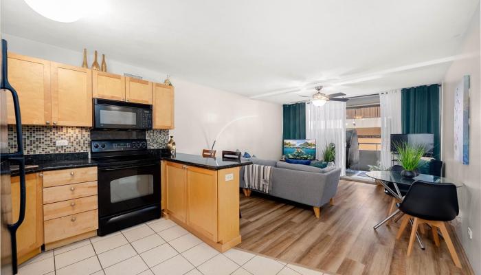 Kaiolu Sunrise condo # 302, Honolulu, Hawaii - photo 1 of 1