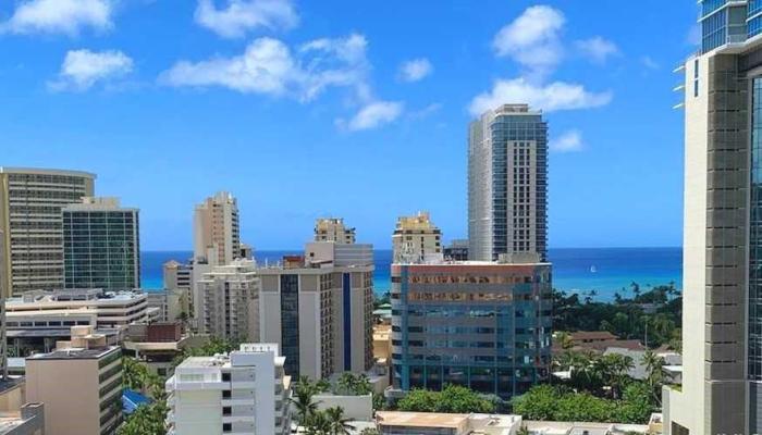 Aloha Towers condo # 2005/20E, Honolulu, Hawaii - photo 1 of 1