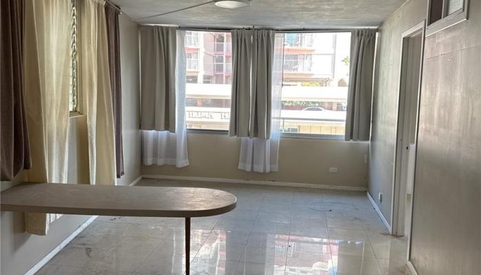 Seaside Towers condo # 209, Honolulu, Hawaii - photo 1 of 14