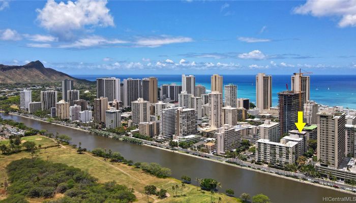 Walina Apts condo # 401, Honolulu, Hawaii - photo 1 of 25