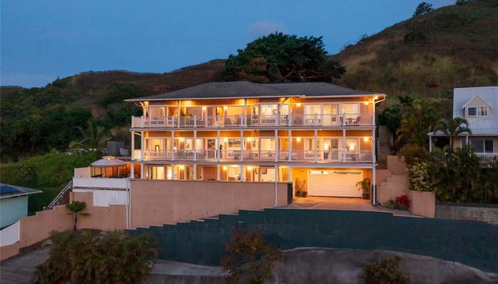 44-097  Kalenakai Place Bay View Garden, Kaneohe home - photo 1 of 24