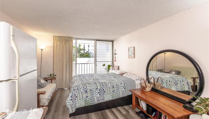 441 Lewers St condo # 302, Honolulu, Hawaii - photo 1 of 1