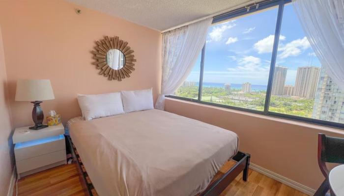 Hawaiian Monarch condo # 2105, Honolulu, Hawaii - photo 1 of 19