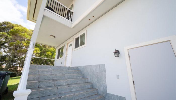 4494 Sierra Dr Honolulu - Rental - photo 1 of 11