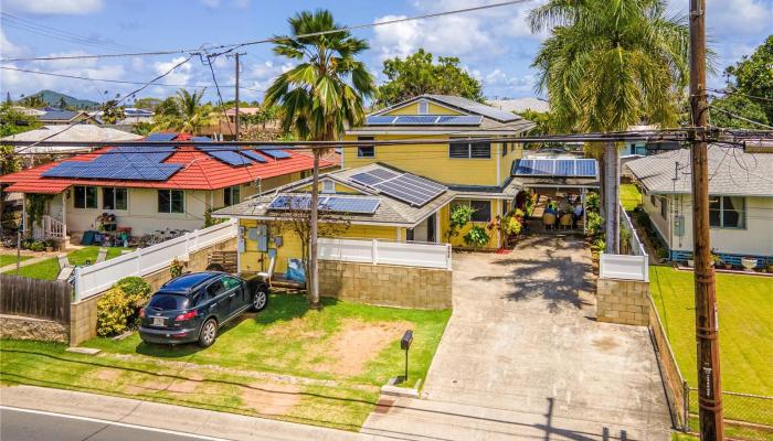 454  Oneawa Street Coconut Grove, Kailua home - photo 1 of 25