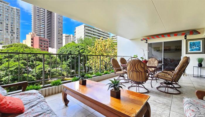 Waipuna condo # 405, Honolulu, Hawaii - photo 1 of 25