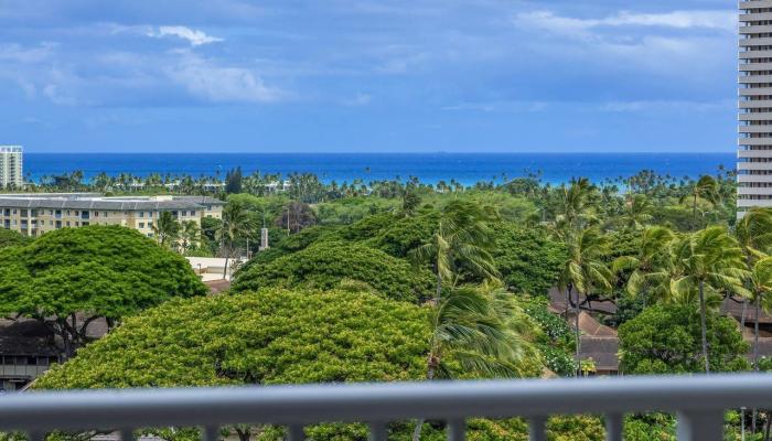 Waialae Gardens condo # 410, Honolulu, Hawaii - photo 1 of 1