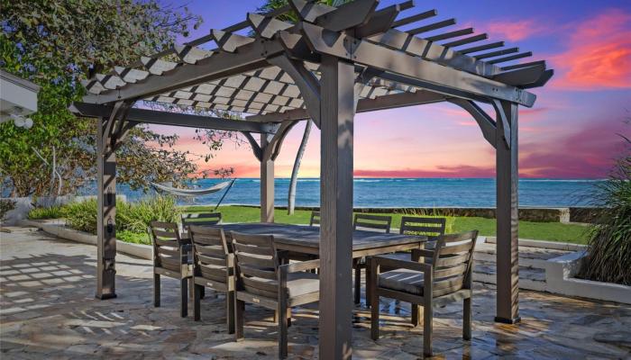 49-797  Kamehameha Hwy Kualoa Beach, Kaneohe home - photo 1 of 25