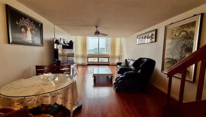 Ala Wai Plaza condo # 917, Honolulu, Hawaii - photo 1 of 1