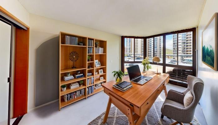 Country Club Plaza condo # 518, Honolulu, Hawaii - photo 1 of 1