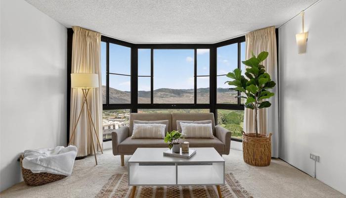 Country Club Plaza condo # 1202, Honolulu, Hawaii - photo 1 of 23