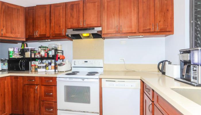 Mauna Luan condo # 1-2C, Honolulu, Hawaii - photo 1 of 25