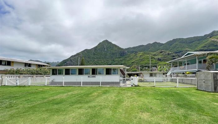 51-452  Kamehameha Hwy Kaaawa, Kaneohe home - photo 1 of 21