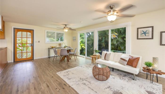 51-523  Kamehameha Hwy Kaaawa, Kaneohe home - photo 1 of 22