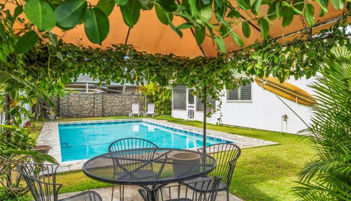 519  Wanaao Road Enchanted Lake, Kailua home - photo 1 of 1