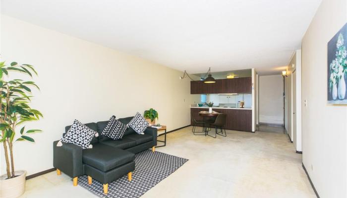 Fairway Gardens condo # 710, Honolulu, Hawaii - photo 1 of 1