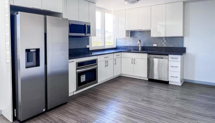 Fairway Gardens condo # 901, Honolulu, Hawaii - photo 1 of 17