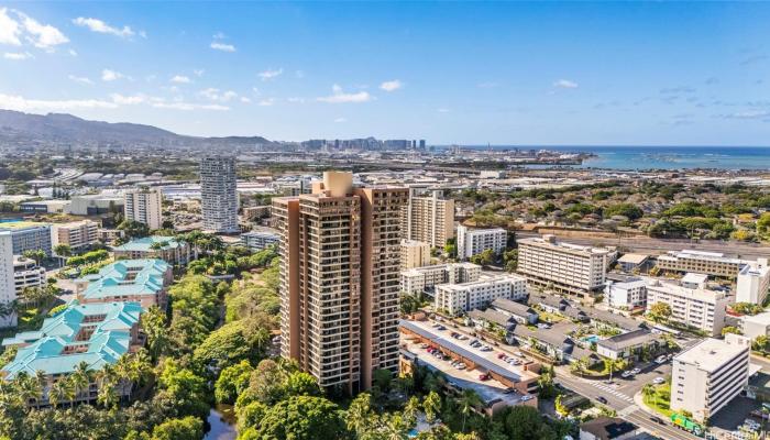 Plaza Landmark condo # 1105, Honolulu, Hawaii - photo 1 of 25