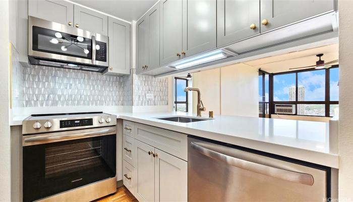 Plaza Landmark condo # 2602, Honolulu, Hawaii - photo 1 of 1