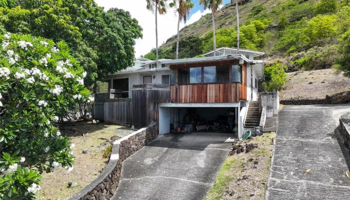 5422  Halapepe Street Aina Haina Area, Diamond Head home - photo 1 of 25